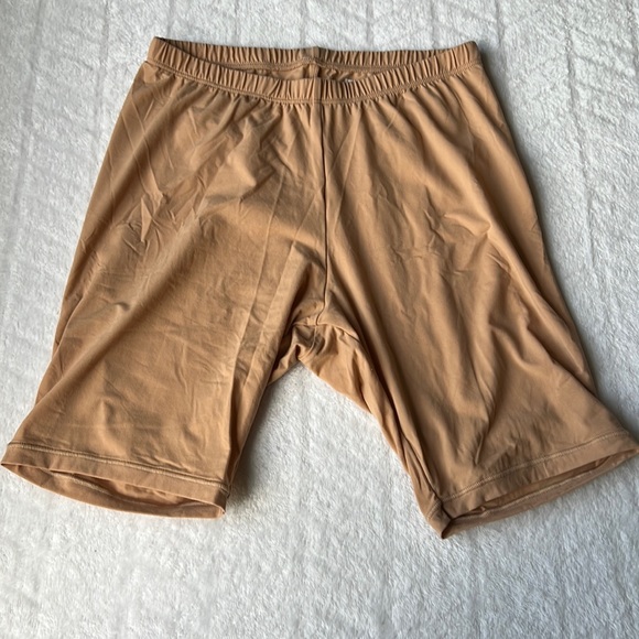 Skims Fits Everybody Bike Short - Picture 4 of 8